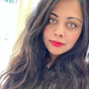 Meet your Posher, Fizz